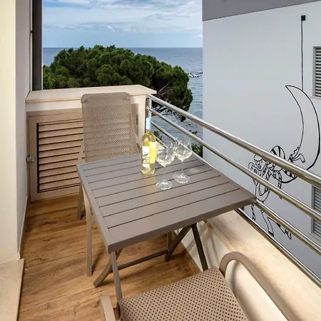 Blue Bay 4*
