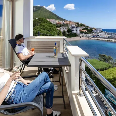 Blue Bay Vendégház 4*