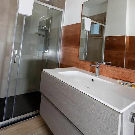 Konukevi Blue Bay 4*