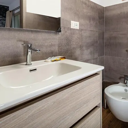Konukevi Blue Bay 4*