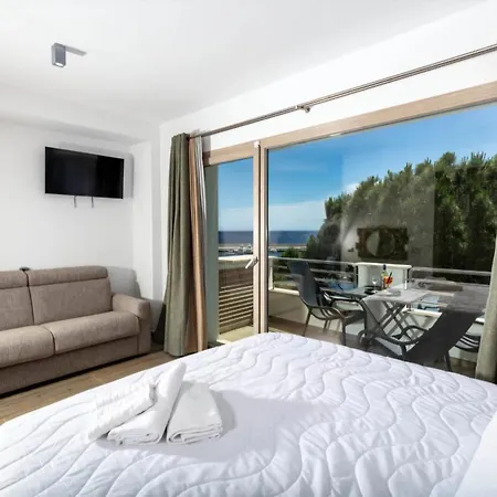 Blue Bay Affittacamere 4*